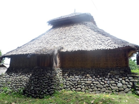 Masjid Kuno Bayan